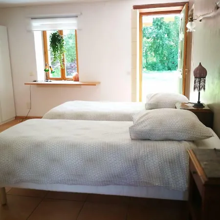Bed & Breakfast Les De Capucine